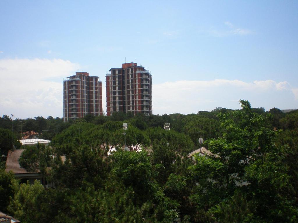 Hotel Rosapineta - Adults Only Lignano Sabbiadoro Exterior photo