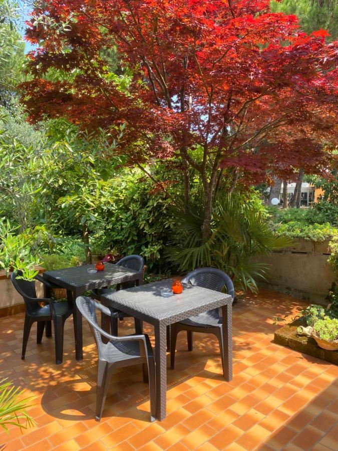 Hotel Rosapineta - Adults Only Lignano Sabbiadoro Exterior photo