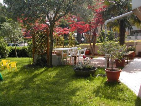 Hotel Rosapineta - Adults Only Lignano Sabbiadoro Exterior photo